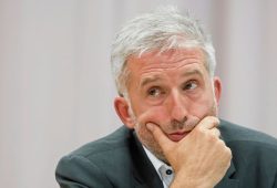 Streit um Bühnenzugang für Rollstuhlfahrerin in Tübingen