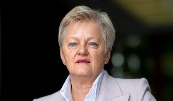 Renate Künast entdeckt NSDAP-Mitgliedschaft ihres Vaters