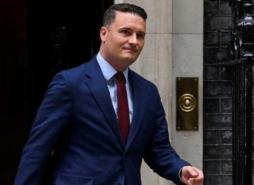 Britischer Gesundheitsminister tritt aus Protest gegen Premier Starmer zurück