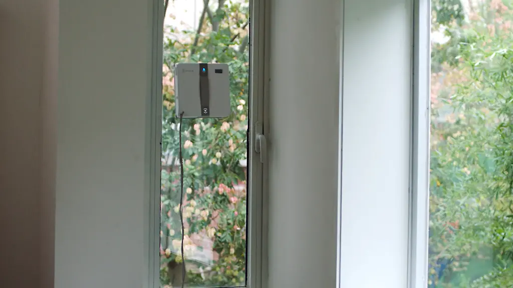 Effizientes Fensterputzen mit dem Ecovacs Winbot Mini