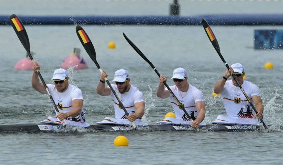 Komplikation vor Weltcup-Start: Tom Liebscher-Lucz zwischen Toilette und Kanu