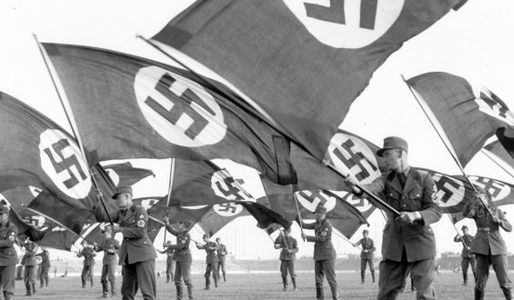 Politiker spüren NS-Vergangenheit nach