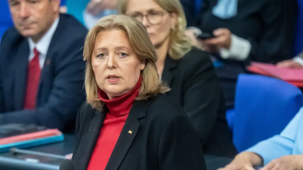 SPD und AfD: Umgang mit Populismus und Zuwanderung