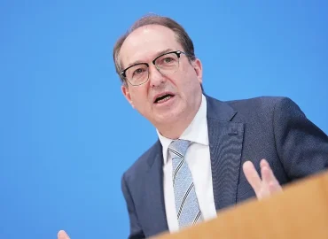 Dobrindts Haltung zu Social-Media-Verboten für Kinder