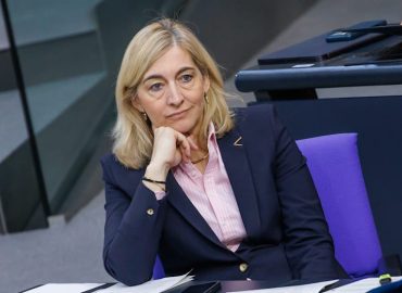 Pflegeversicherung in Deutschland: Defizit steigt drastisch
