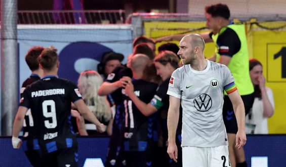 Jubel in Paderborn – VfL Wolfsburg steigt erstmals aus der Bundesliga ab
