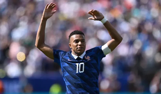 Mbappé glänzt im Spiel gegen Senegal mit bemerkenswertem Torjubel