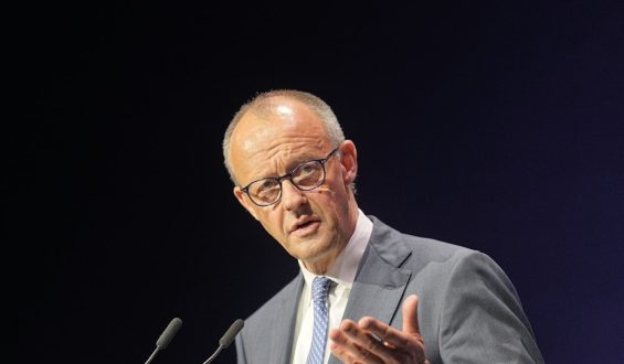 Kritik am Bundeskanzler sollte fair und konstruktiv sein