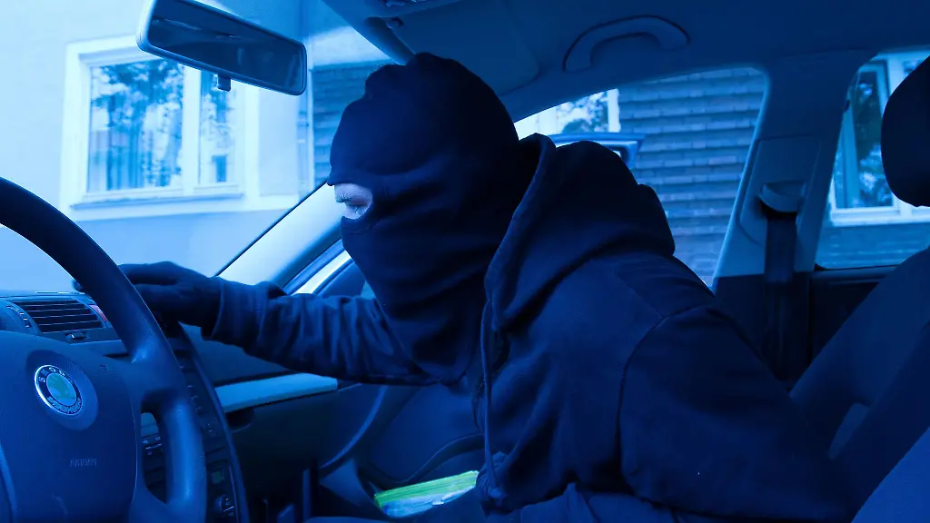 Ehrlichkeit bei der Schadenanzeige: Gerichtsurteil zum Autodiebstahl