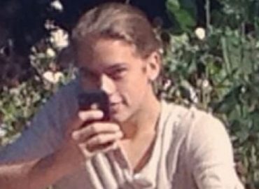 Disney-Star Cole Sprouse fotografiert heimlich Paparazzi