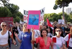 Proteste in Albanien gegen geplantes Luxus-Resort der Trump-Familie