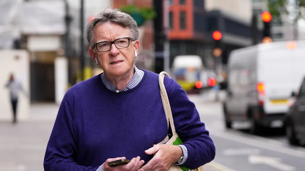 Britische Regierung unter Druck wegen Mandelson-Affäre