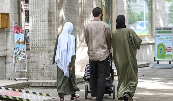 Koalition ändert kurzfristig Verordnung für EU-Asylregeln