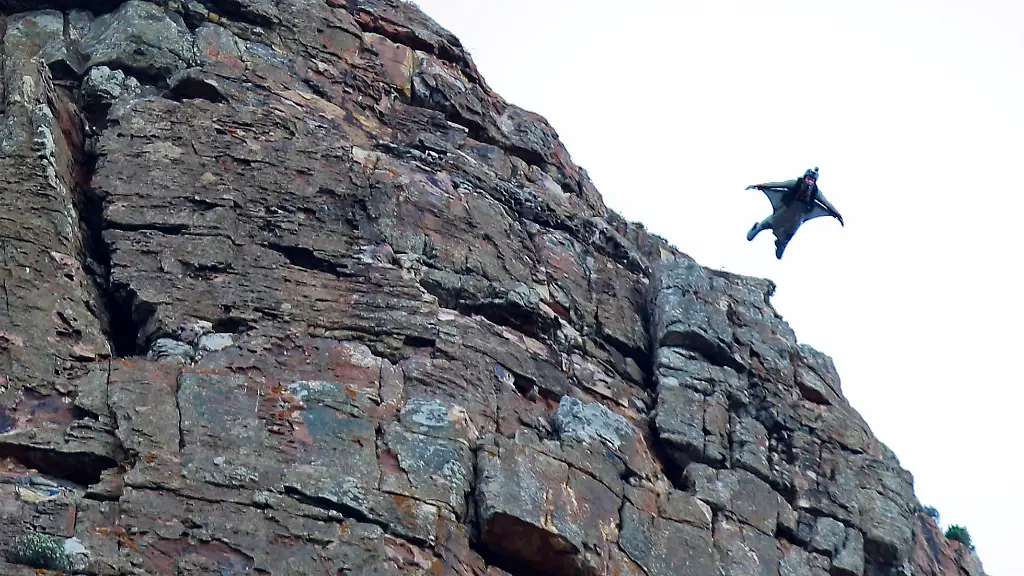 Wingsuit-Unfall in der Schweiz: Deutscher stirbt bei Absturz
