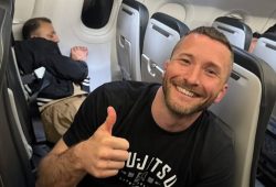 Terror-Angst auf US-Flug: Passagiere fesseln Randalierer