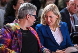 Kontroversen um Pflegereform: Streichen der Einkommensgrenze kritisiert