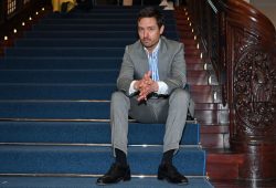 Tom Schilling: Segen und Fluch der Jugendlichkeit