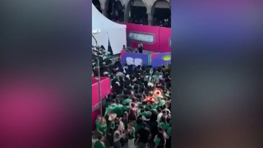 Polizei greift bei überfülltem Public Viewing in Guadalajara ein