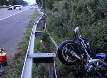 Schwerer Verkehrsunfall auf der A555 bei Bornheim