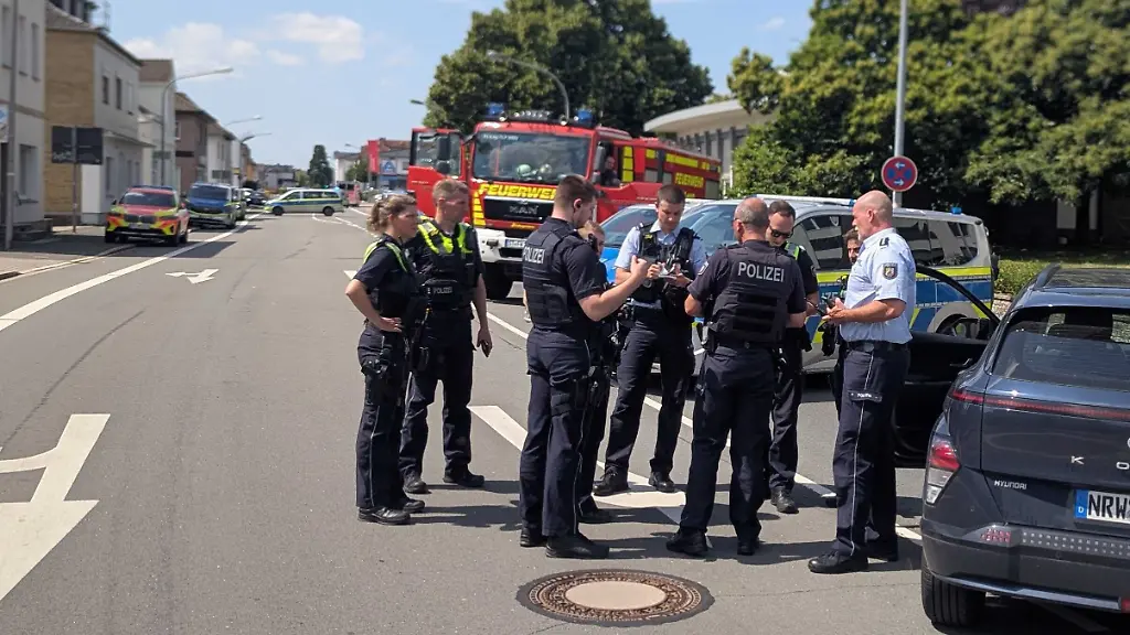Polizeieinsatz wegen möglicher Geiselnahme im Rathaus von Lengerich