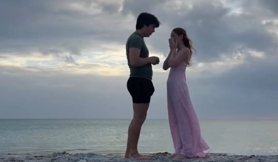 Verlobung am Strand: Ein romantischer Heiratsantrag