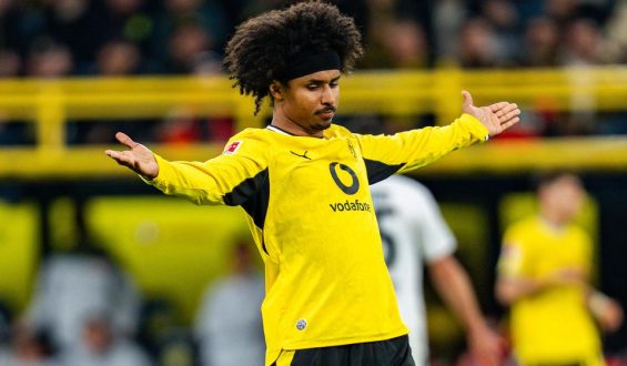 Karim Adeyemi und der Vorfall mit der „Mystery Box“