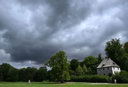 Meteorologischer Sommeranfang mit Gewittern