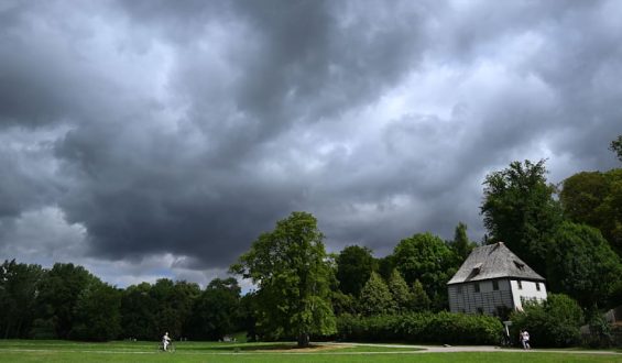 Meteorologischer Sommeranfang mit Gewittern