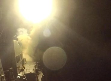 Konflikt zwischen USA und Iran eskaliert: Angriffe und Gegenschläge