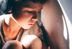 Anzeichen psychischer Erkrankungen bei Kindern erkennen