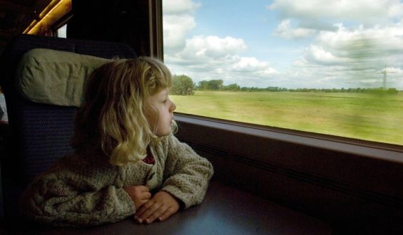 Familientickets und Jugend-Bahncard bei der Deutschen Bahn: Neue Angebote für Sommerreisen