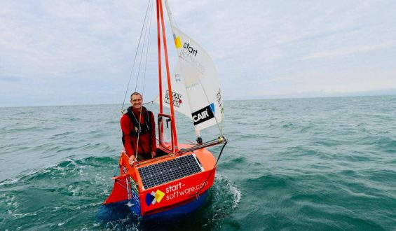Drei Monate allein auf See: Engländer plant Atlantiküberquerung mit Mini-Boot