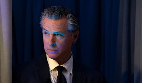 Newsom wirft Trump politisch motivierte Ermittlungen vor