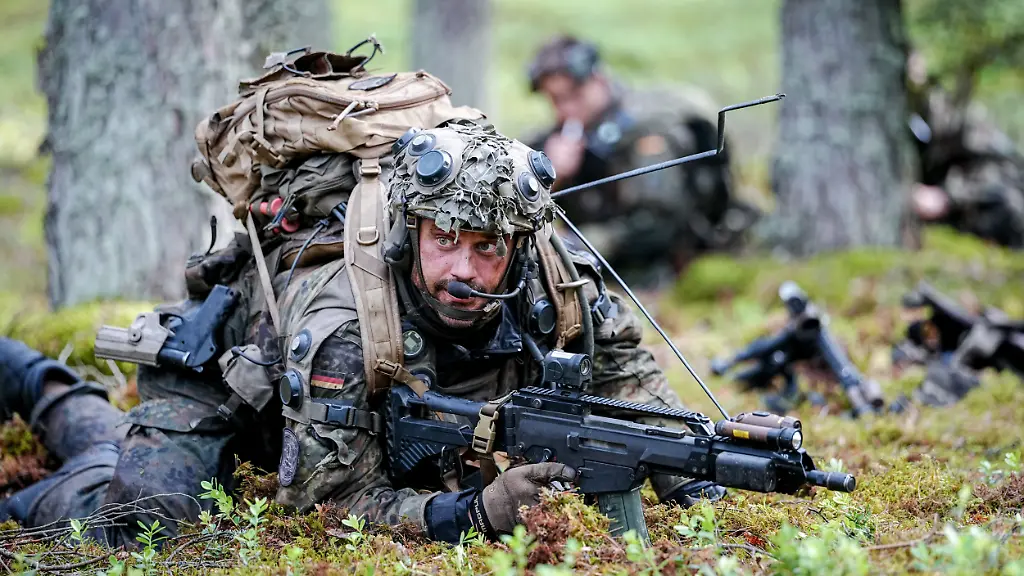 Die Bundeswehr übt im Baltikum: Kampf im Wald