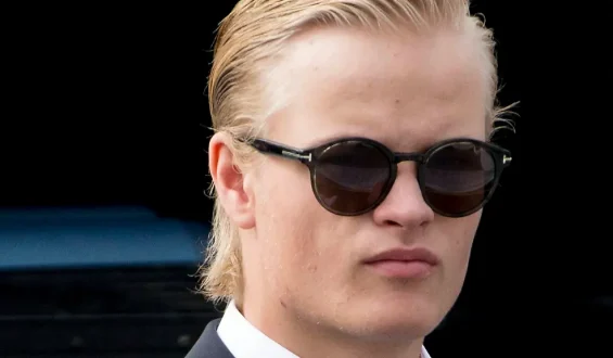 Marius Borg Høiby verfolgt Urteil aus dem Gefängnis