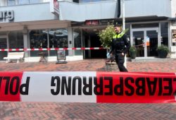 Schüsse in Westerland: Polizei sperrt Tatort ab