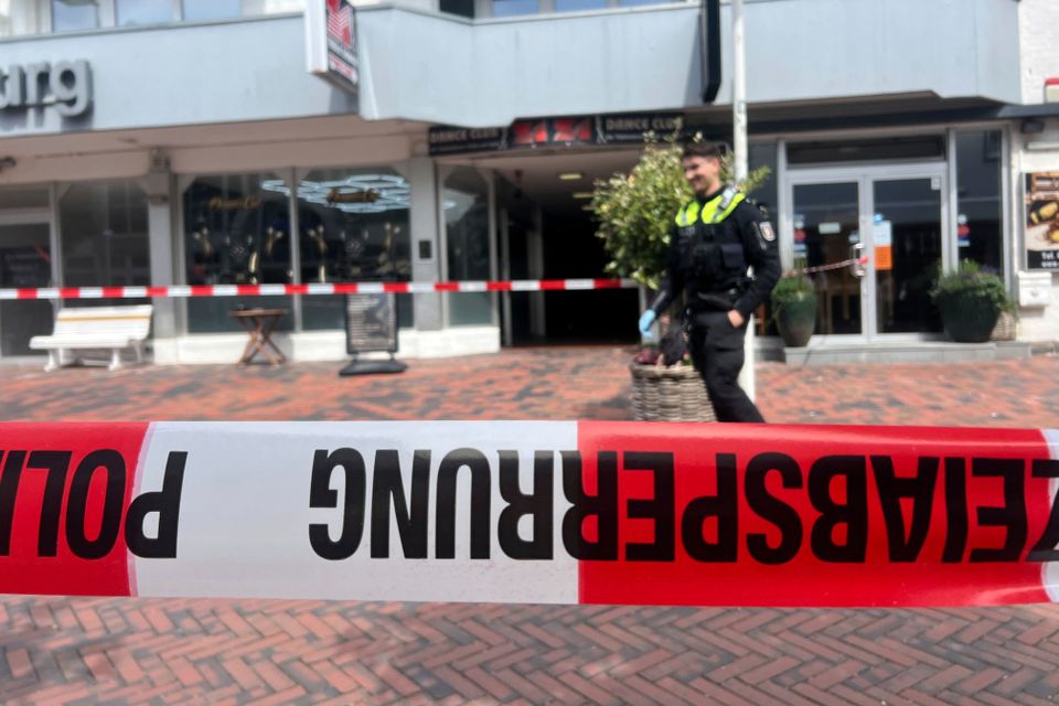 Schüsse in Westerland: Polizei sperrt Tatort ab