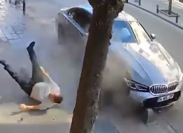 Unfall in Istanbul: Mietwagen erfasst Fußgänger