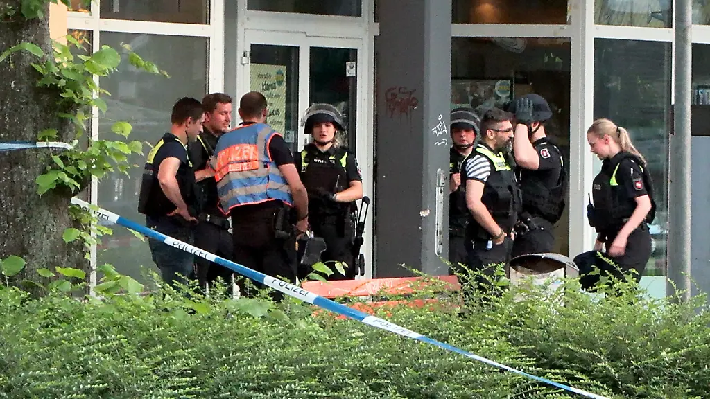 Schüsse in Buxtehude: Mann in Lebensgefahr, Täter auf der Flucht