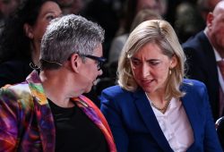Heftige Kritik an Warkens Pflege-Plänen