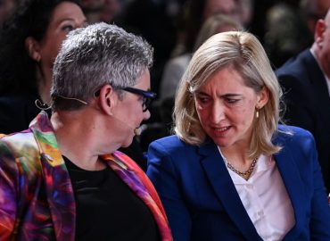 Heftige Kritik an Warkens Pflege-Plänen