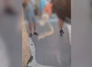 Morbide Aktion auf Santorini