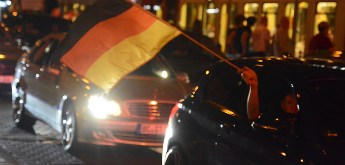 Straßenschlacht bei WM-Party in Bielefeld