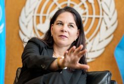 Baerbock warnt vor Folgen der UN-Finanzkürzungen in Afrika