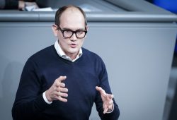 Kritik am Entwurf der Pflegereform von Gesundheitsministerin Warken