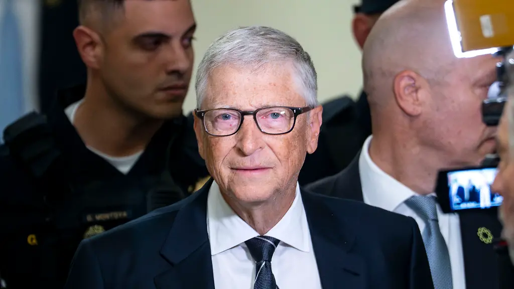 Bill Gates verteidigt sich vor US-Kongress gegen Epstein-Vorwürfe