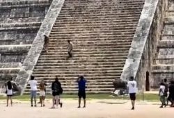 Touristen besteigen verbotene Maya-Pyramide und riskieren Strafen