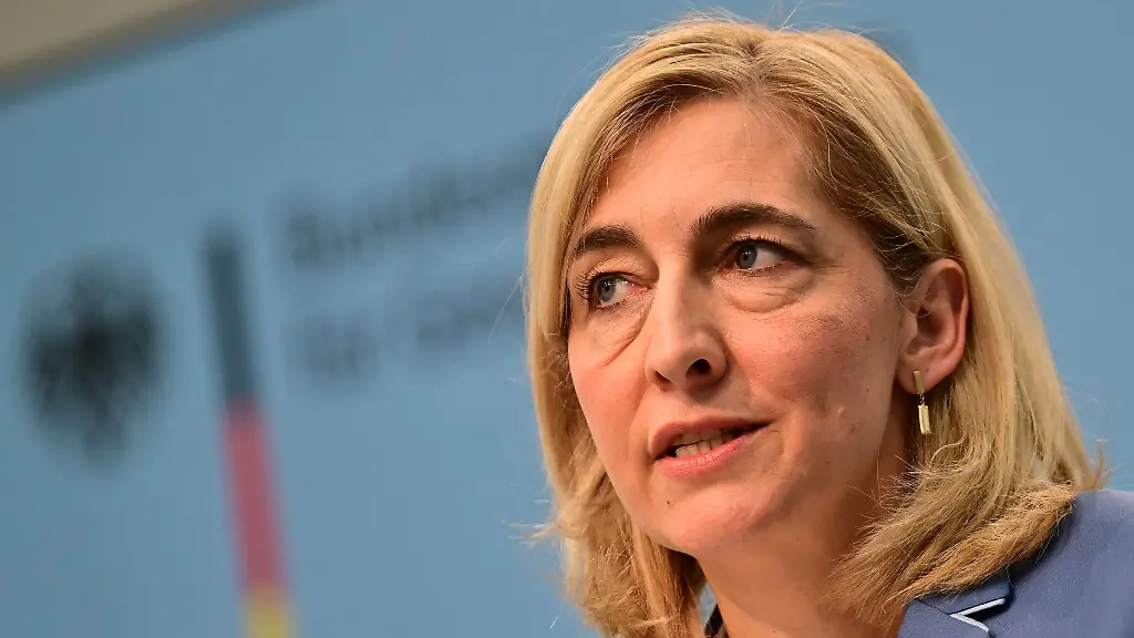 Kinder in der Verantwortung: Neue Pflegekosten-Regelung