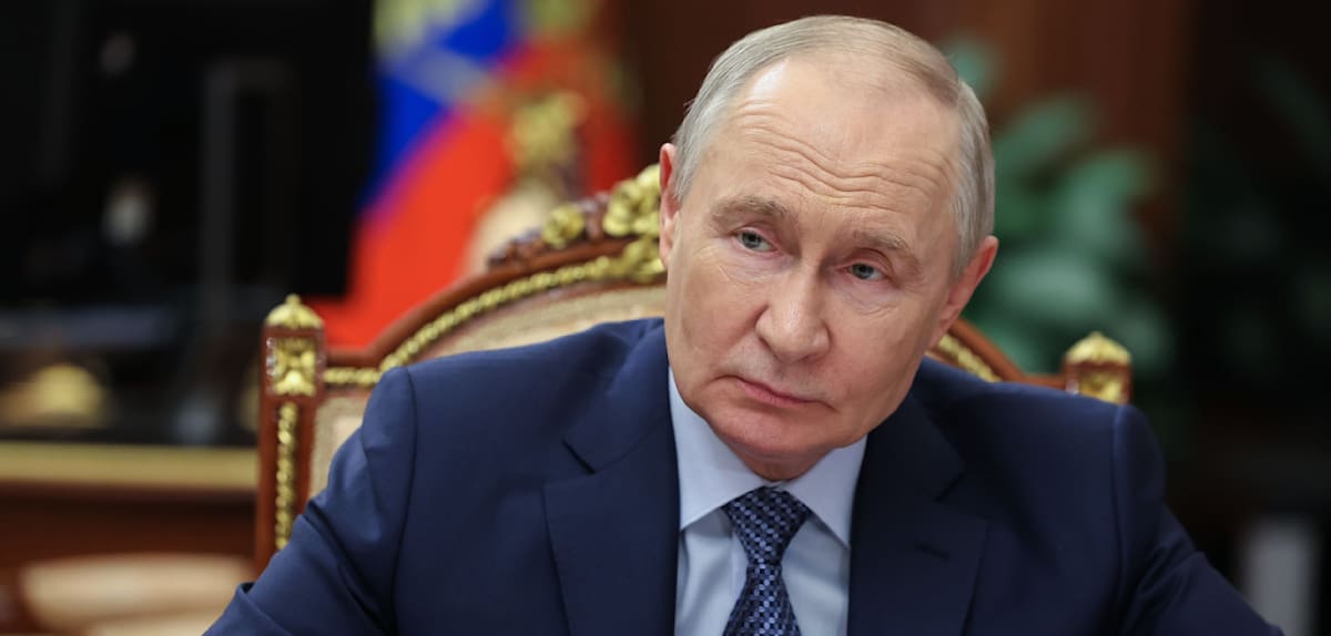 Russlands Wirtschaft steht unter Druck: Studie zeigt schwächelnde Reserven und steigende Abhängigkeit