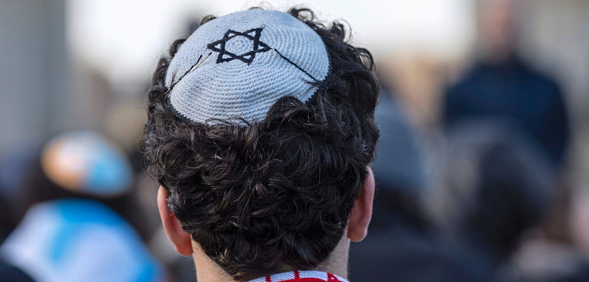 Vorfall in Berlin: Angriff auf Mann mit Kippa und Kinder